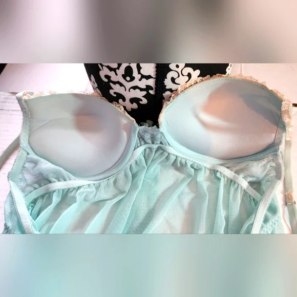 Vintage Lingerie - Picture 8 of 11